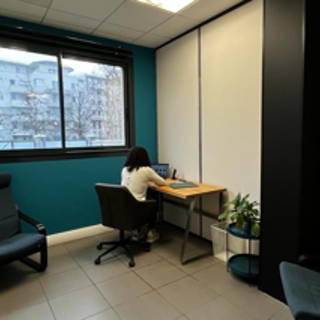 Bureau privé 11 m² 1 poste Location bureau Rue Francoeur Viry-Châtillon 91170 - photo 1